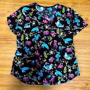 Scrub top
